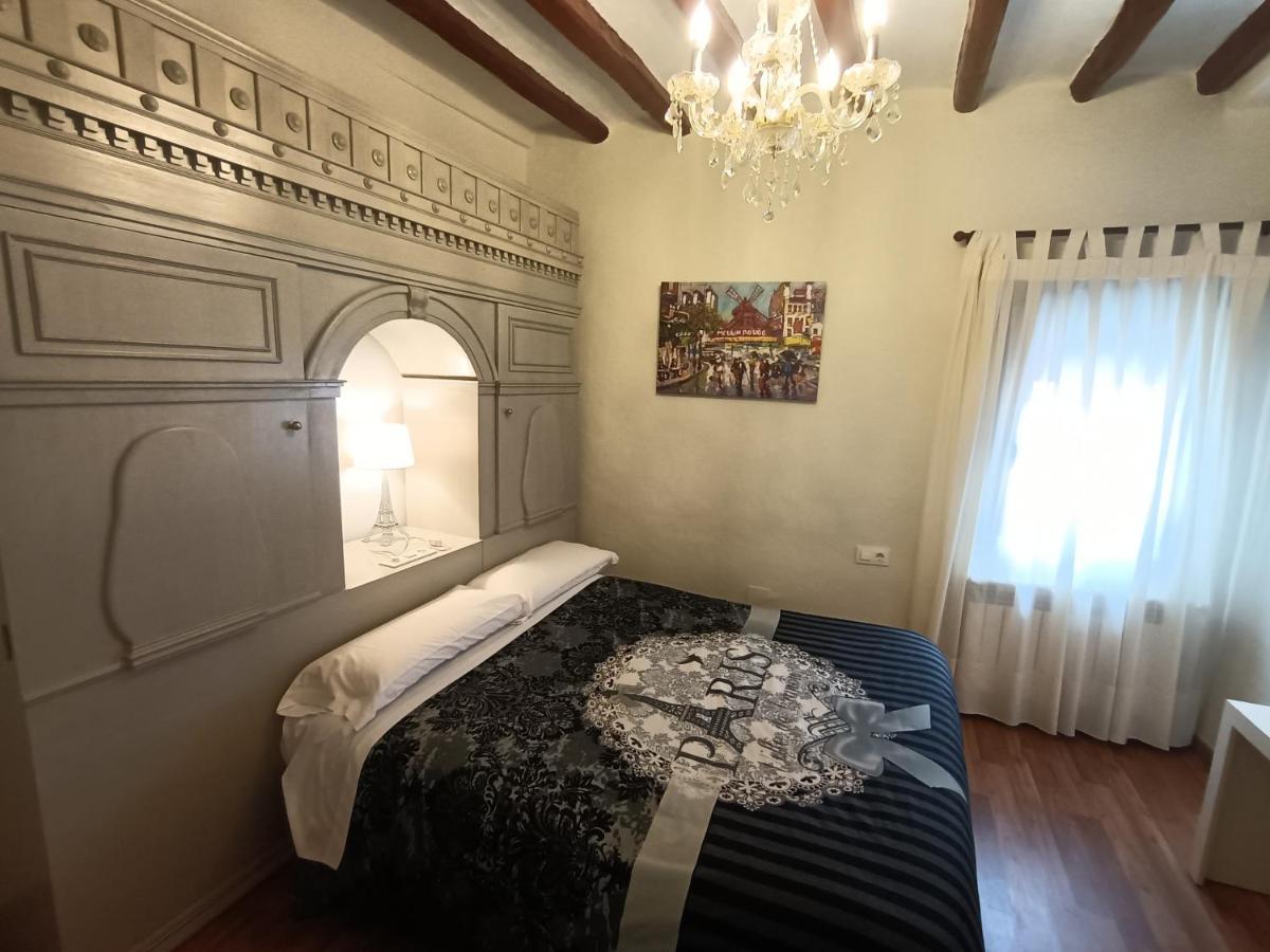 Rey Mundo Hotel Munebrega Luaran gambar
