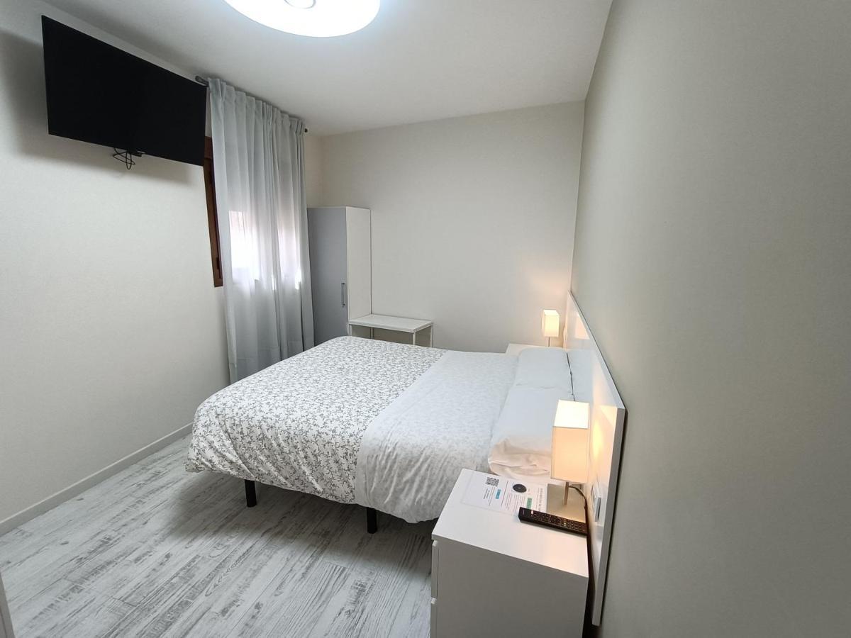 Rey Mundo Hotel Munebrega Luaran gambar