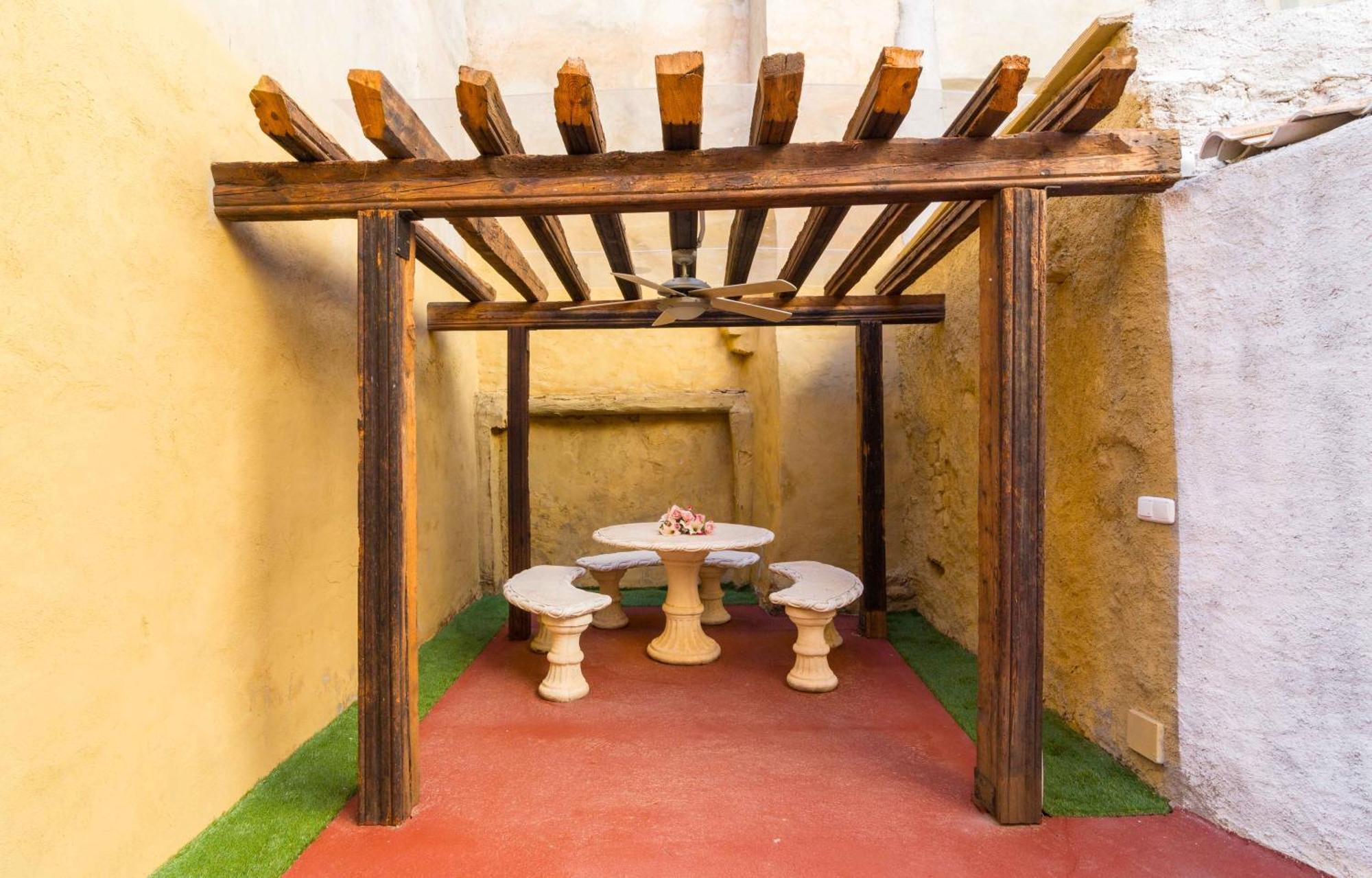 Rey Mundo Hotel Munebrega Luaran gambar